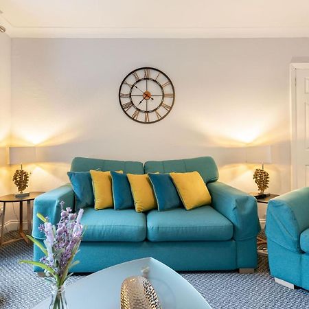Ground-Fl Two Bedroom Apartment In ブリッジ・オブ・アーラン エクステリア 写真