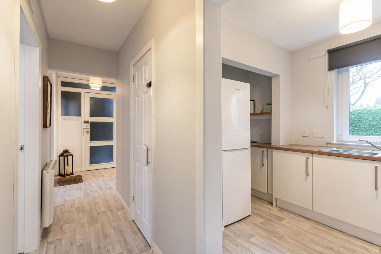 Ground-Fl Two Bedroom Apartment In ブリッジ・オブ・アーラン エクステリア 写真
