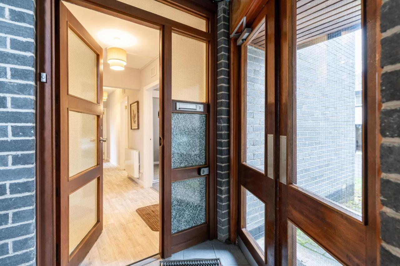 Ground-Fl Two Bedroom Apartment In ブリッジ・オブ・アーラン エクステリア 写真