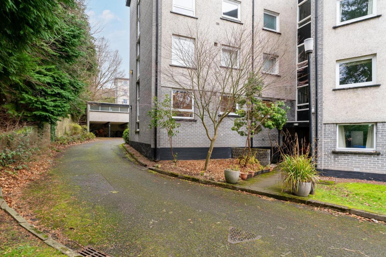 Ground-Fl Two Bedroom Apartment In ブリッジ・オブ・アーラン エクステリア 写真