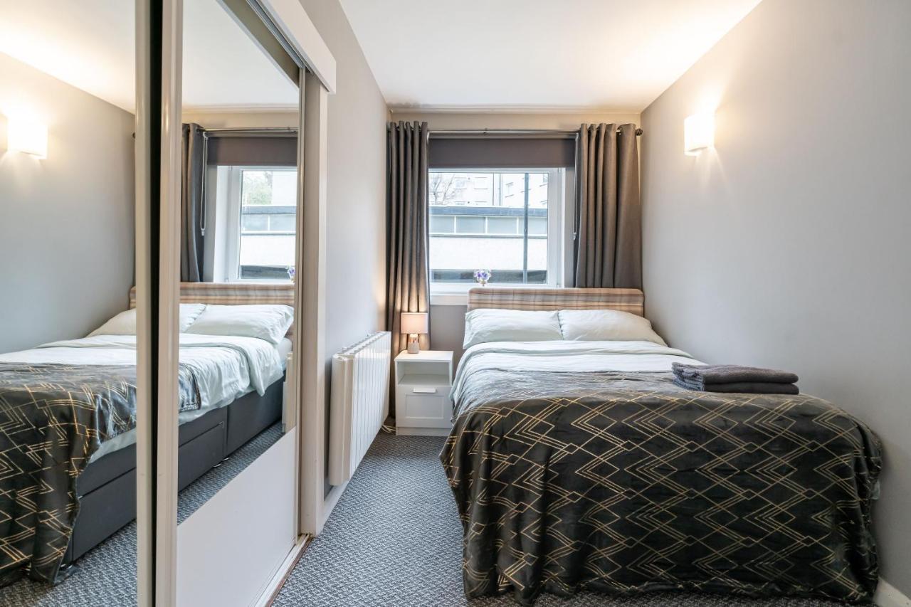 Ground-Fl Two Bedroom Apartment In ブリッジ・オブ・アーラン エクステリア 写真