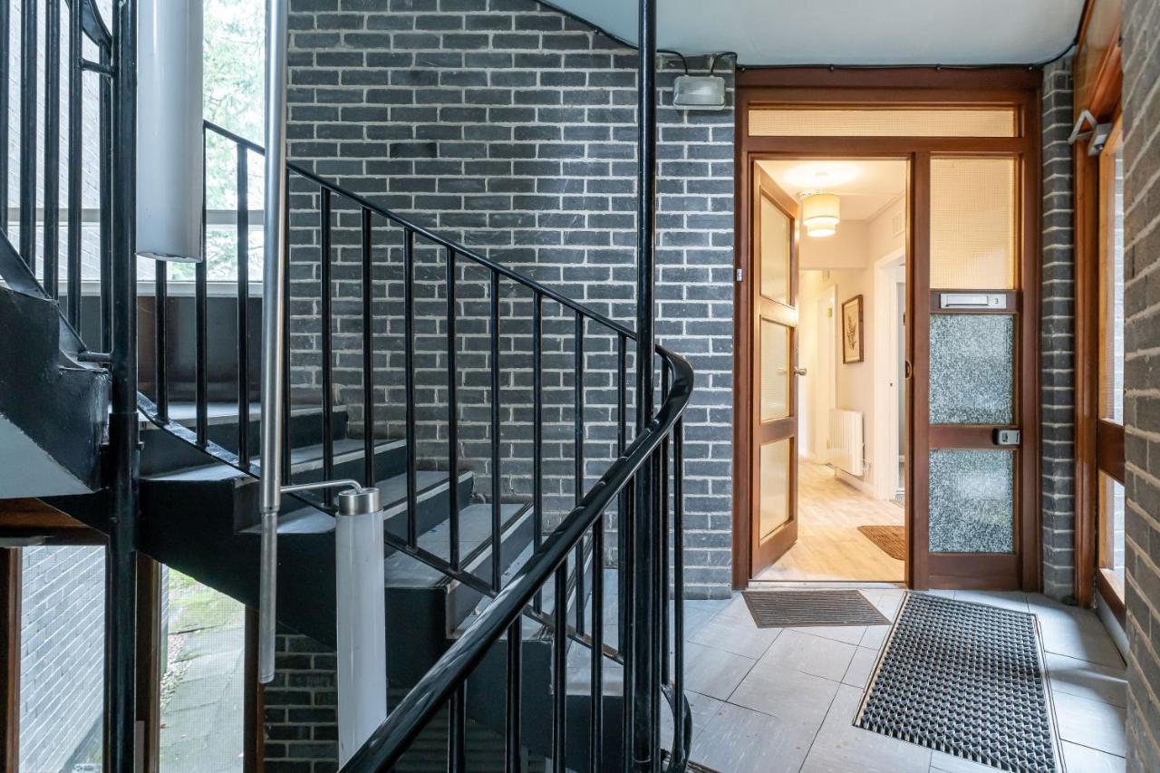 Ground-Fl Two Bedroom Apartment In ブリッジ・オブ・アーラン エクステリア 写真
