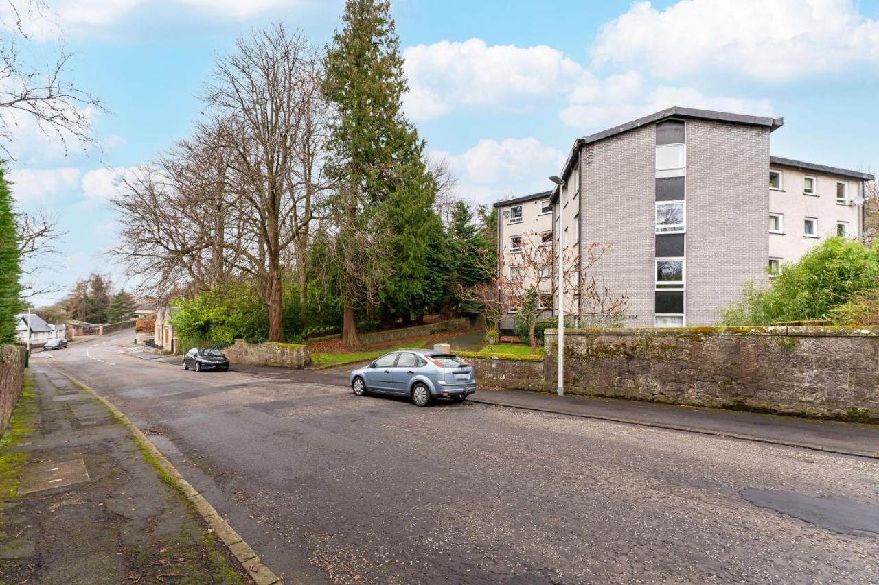 Ground-Fl Two Bedroom Apartment In ブリッジ・オブ・アーラン エクステリア 写真